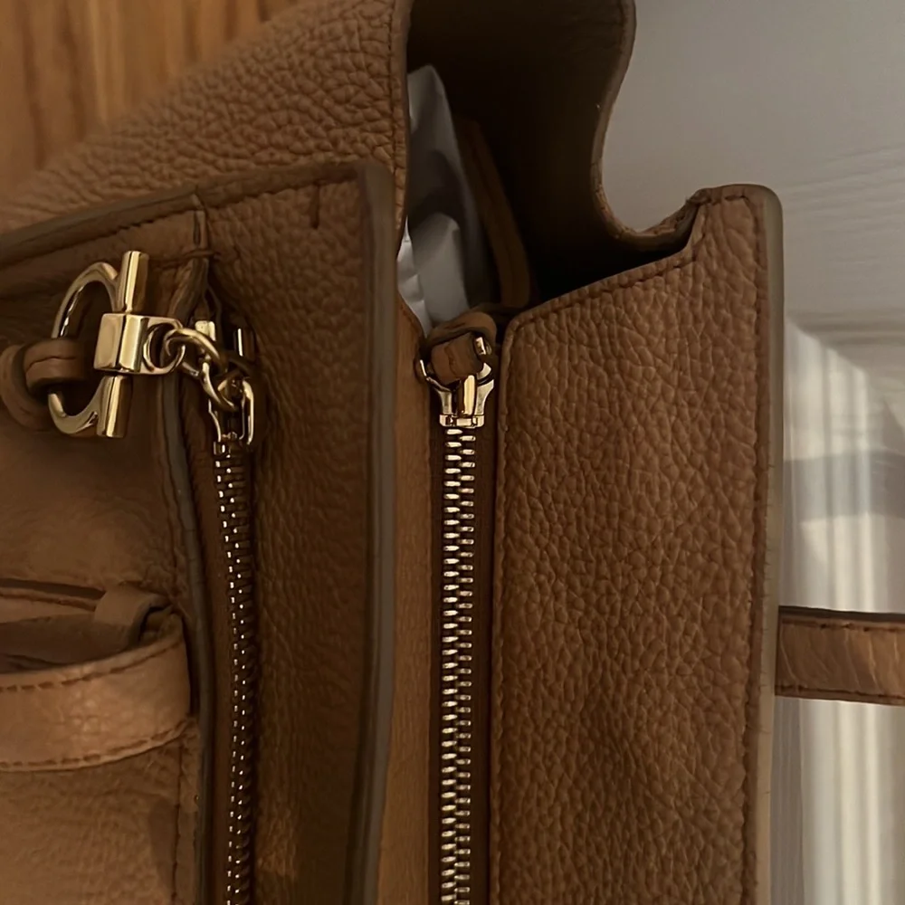 SALVATORE FERRAGAMO
Ladies Double Handle Gancini Tote - Beige - Picture 5 of 11